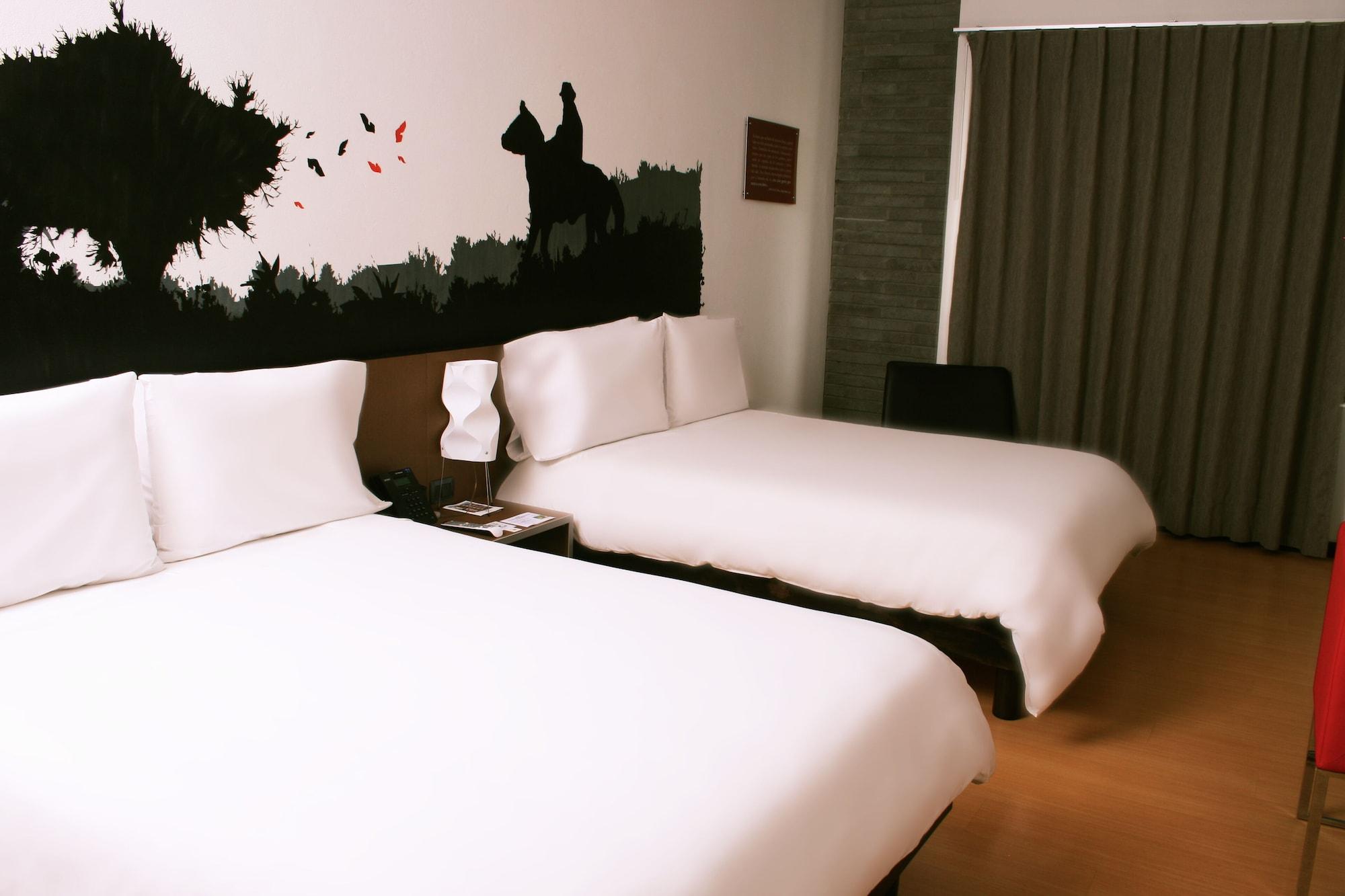 Hotel Viaggio Nueve Tres Богота Екстер'єр фото