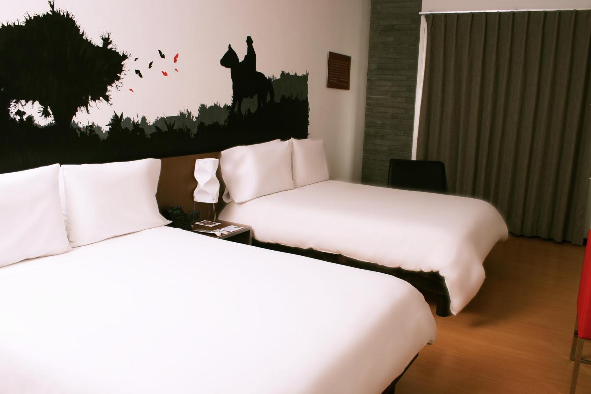 Hotel Viaggio Nueve Tres Богота Екстер'єр фото