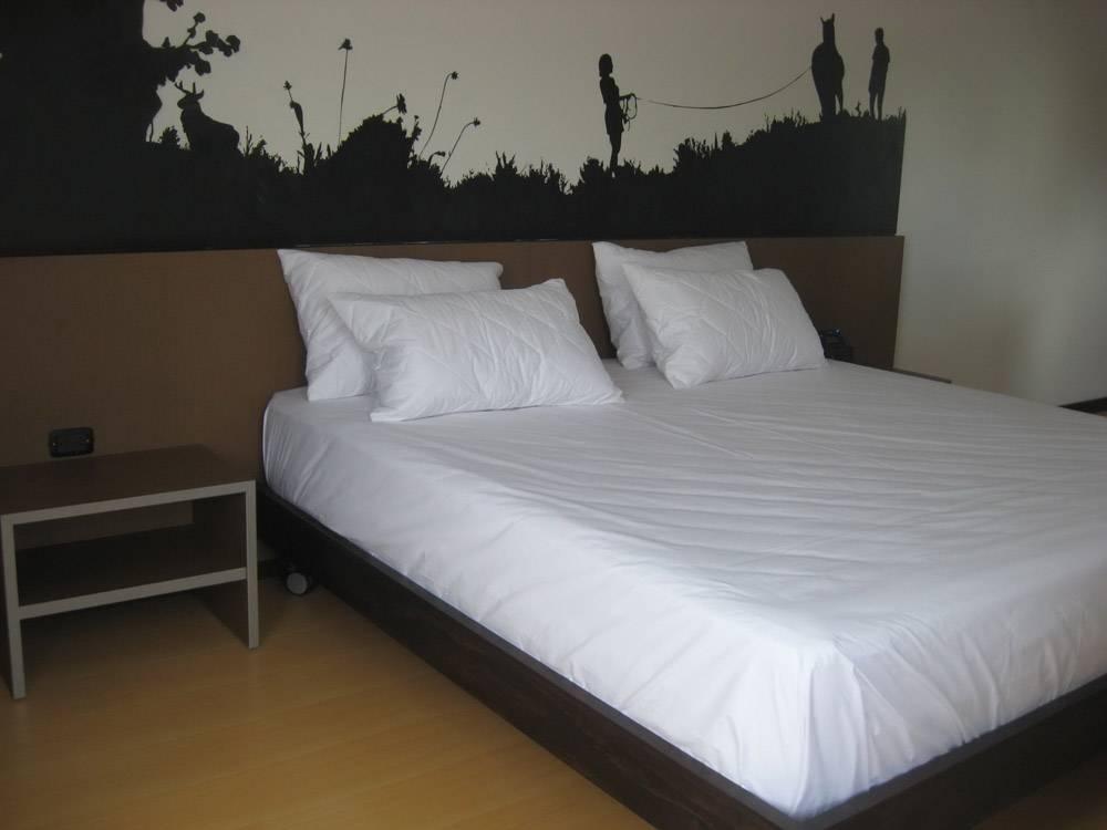 Hotel Viaggio Nueve Tres Богота Номер фото